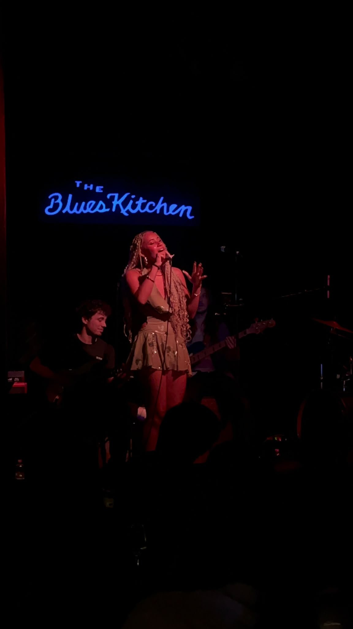 Lytoya Ri performing live at The Blues Kitchen